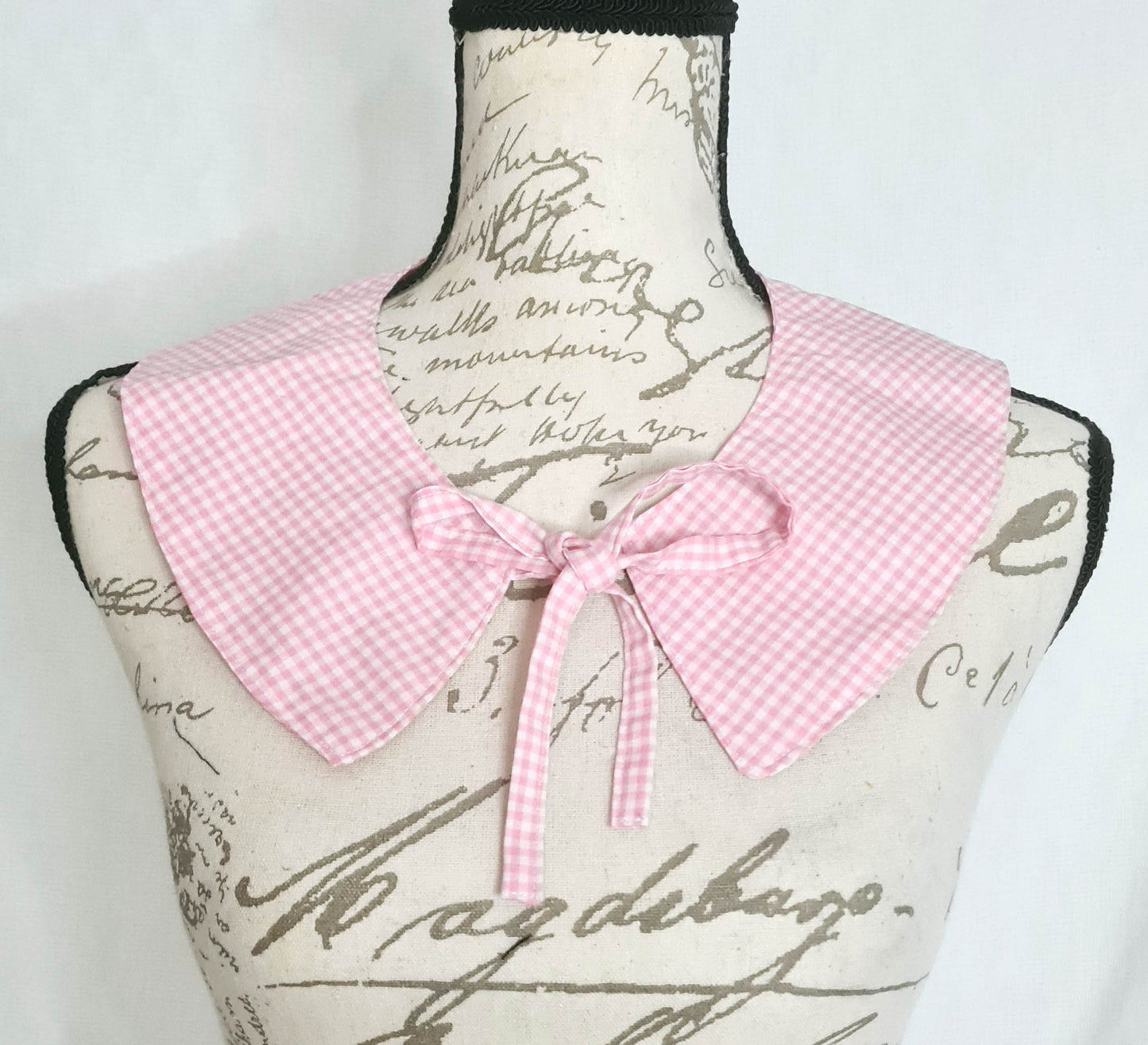 The Collar - Mini Gingham