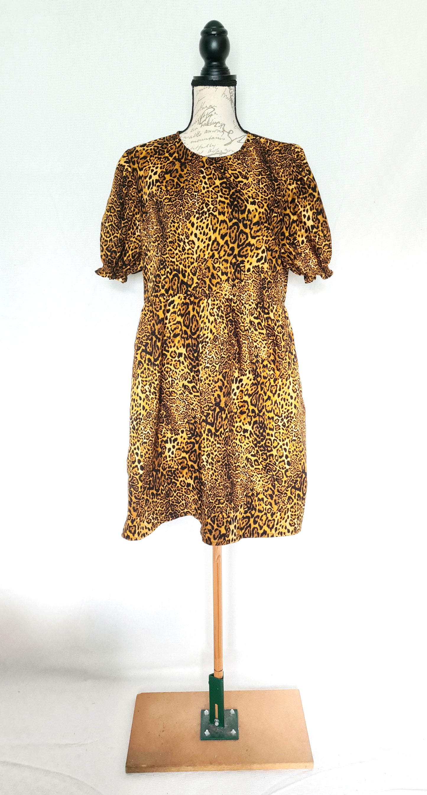 The Julie Dress - Golden/Grey Leopard Print